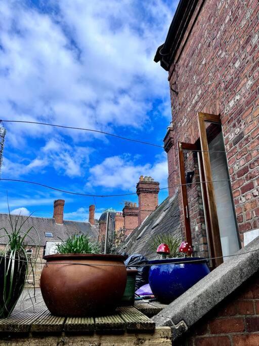 Charming City Townhouse Dublin Exterior photo